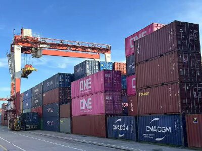 Које инжењерске ризике може донети нејасан опис спецификација челика?